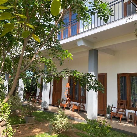 Hotel Hanguk Villa Дамбулла Екстер'єр фото